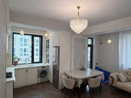 4 otaqlı yeni tikili - Binəqədi r. - 100 m²