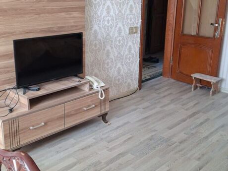 2 otaqlı köhnə tikili - Xalqlar Dostluğu m. - 50 m²