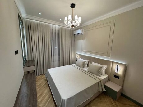 4-комн. новостройка - м. Шах Исмаил Хатаи - 180 м²