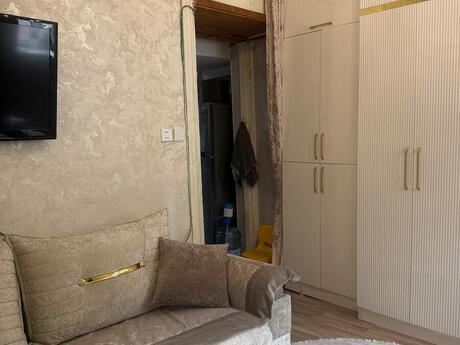 1 otaqlı köhnə tikili - Nizami m. - 22 m²