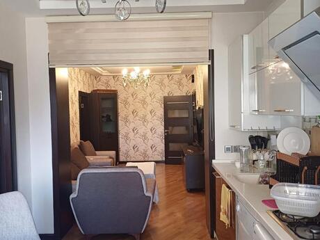 4 otaqlı köhnə tikili - Həzi Aslanov m. - 80 m²