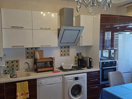 Объявление №6049359 - Баку, м. Ази Асланов, 4-комн., 80 м², 4/5 этаж