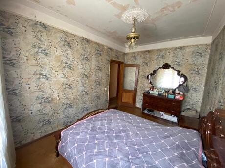 4 otaqlı köhnə tikili - Badamdar q. - 100 m²