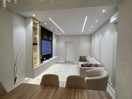 4 otaqlı köhnə tikili - Gənclik m. - 80 m²