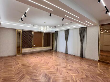 Elan №6049442 - Bakı, 28 May m., 4 otaqlı, 195 m², 7/18 mərtəbə