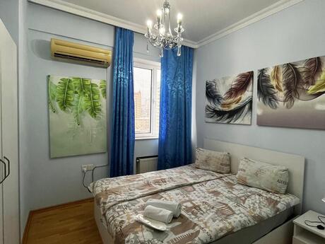 4 otaqlı yeni tikili - Sahil m. - 180 m²