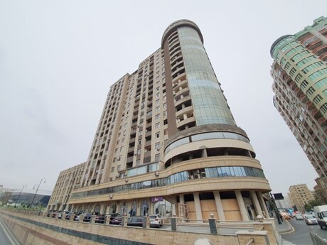 Объявление №6049600 - Баку, м. Гянджлик, 10-комн., 550 м²