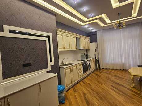 Elan №6049665 - Bakı, 28 May m., 3 otaqlı, 200 m², 7/20 mərtəbə