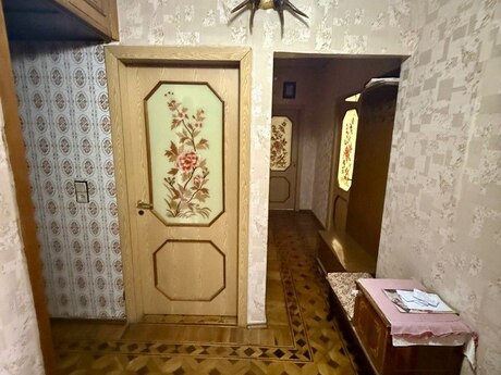4-комн. вторичка - м. Халглар Достлугу - 100 м²