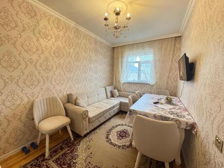 2 otaqlı həyət evi/bağ evi - Lökbatan q. - 40 m²