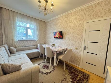 2 otaqlı həyət evi/bağ evi - Lökbatan q. - 40 m²