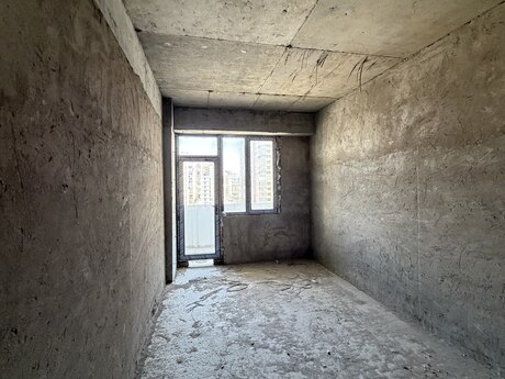 4 otaqlı yeni tikili - Şah İsmayıl Xətai m. - 184 m²