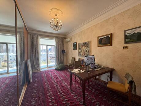 5 otaqlı köhnə tikili - 28 May m. - 165 m²