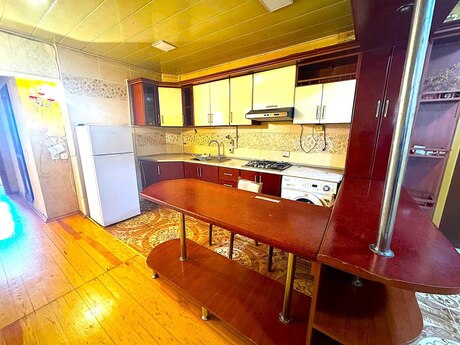 Объявление №6049750 - Баку, м. Кара Караев, 3-комн., 120 м², 5/5 этаж