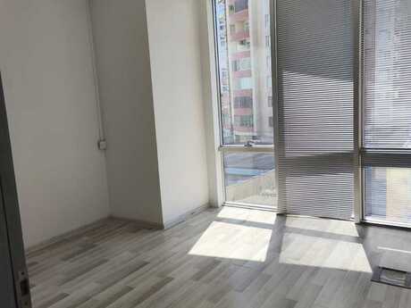 4 otaqlı ofis - Elmlər Akademiyası m. - 113 m²
