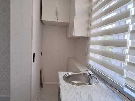 2 otaqlı köhnə tikili - İnşaatçılar m. - 50 m²