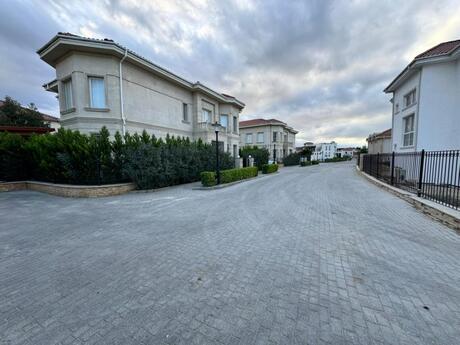 9 otaqlı həyət evi/bağ evi - Sea Breeze q. - 380 m²