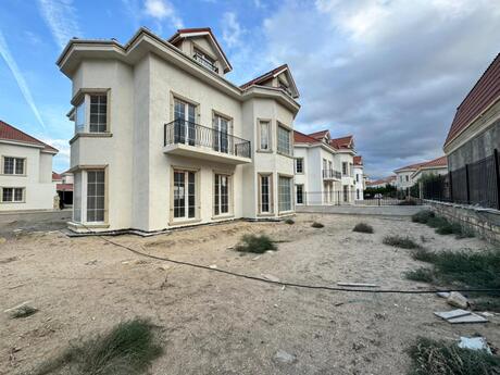 9 otaqlı həyət evi/bağ evi - Sea Breeze q. - 380 m²