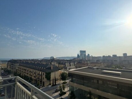 Объявление №6049857 - Баку, пос. Аг шехер, 3-комн., 132 м², 6/7 этаж