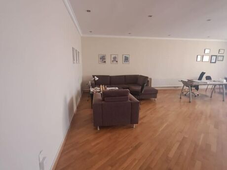 5 otaqlı ofis - Şah İsmayıl Xətai m. - 840 m²