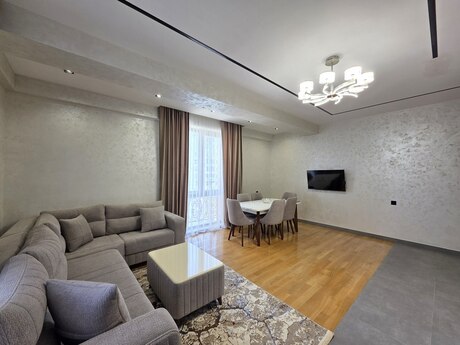 3 otaqlı yeni tikili - Şah İsmayıl Xətai m. - 100 m²