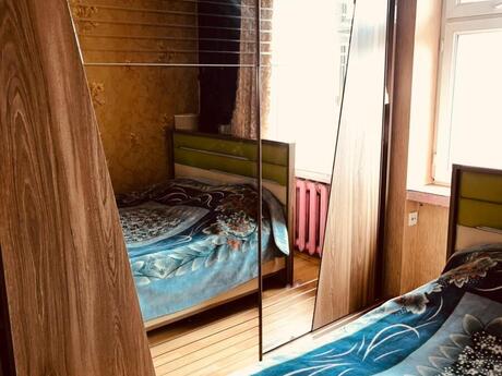 2 otaqlı köhnə tikili - Yeni Günəşli q. - 60 m²