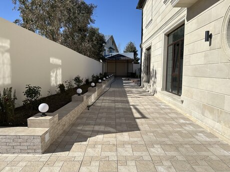 7 otaqlı həyət evi/bağ evi - Mərdəkan q. - 340 m²