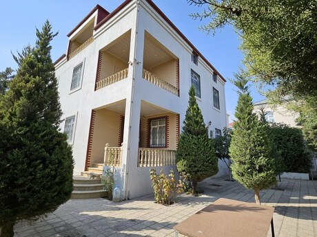 8 otaqlı həyət evi/bağ evi - Badamdar q. - 430 m²