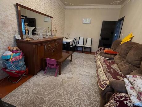 Объявление №6050139 - Баку, м. Халглар Достлугу, 3-комн., 90 м², 2/9 этаж