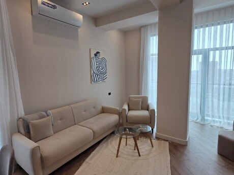 4-комн. новостройка - Насиминский  р. - 140 м²