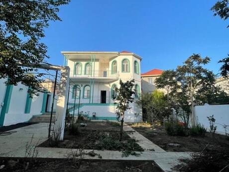 5 otaqlı həyət evi/bağ evi - Badamdar q. - 380 m²