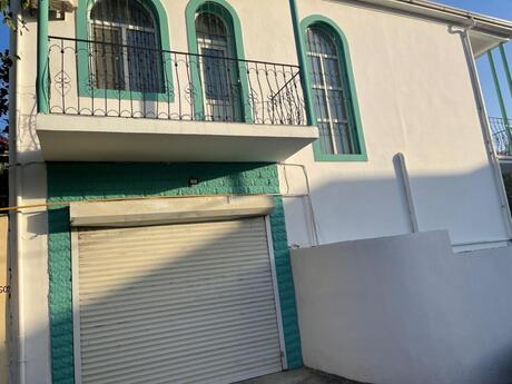 5 otaqlı həyət evi/bağ evi - Badamdar q. - 380 m²