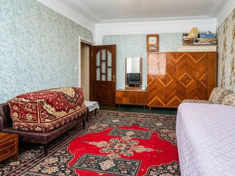 5 otaqlı köhnə tikili - Nizami r. - 120 m²