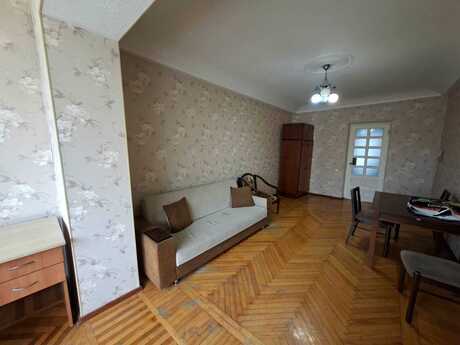 2 otaqlı köhnə tikili - Elmlər Akademiyası m. - 60 m²