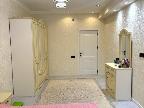 4 otaqlı yeni tikili - Həzi Aslanov m. - 130 m²