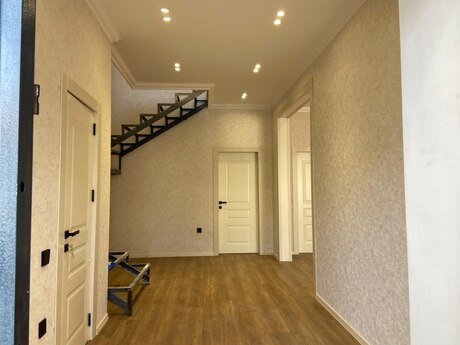5 otaqlı həyət evi/bağ evi - Masazır q. - 180 m²