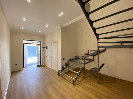 5 otaqlı həyət evi/bağ evi - Masazır q. - 180 m²