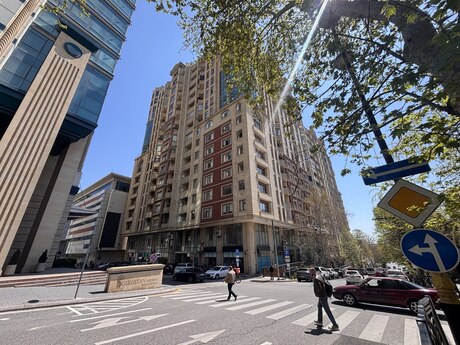 Elan №6050537 - Bakı, 28 May m., 4 otaqlı, 300 m², 6/16 mərtəbə