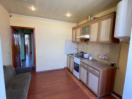 4 otaqlı köhnə tikili - Biləcəri q. - 115 m²