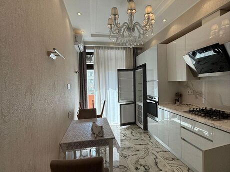 3 otaqlı yeni tikili - Elmlər Akademiyası m. - 140 m²