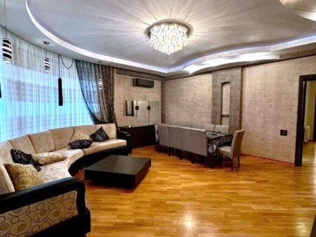 3 otaqlı yeni tikili - İnşaatçılar m. - 145 m²