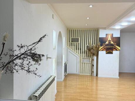 5 otaqlı həyət evi/bağ evi - Xəzər r. - 210 m²