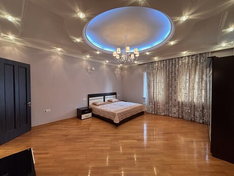 4-комн. новостройка - м. 8 ноября - 211 м²