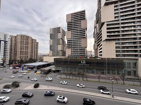 Elan №6050615 - Bakı, 8 Noyabr m., 4 otaqlı, 211 m², 7/19 mərtəbə