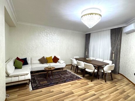 Объявление №6050825 - Баку, м. Халглар Достлугу, 3-комн., 120 м², 3/11 этаж