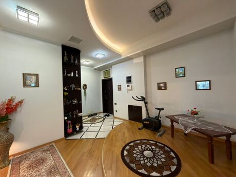 3 otaqlı yeni tikili - 28 May m. - 137 m²