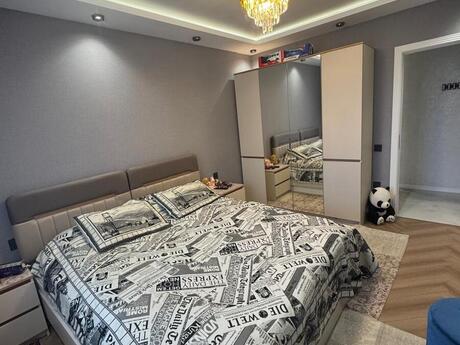 5 otaqlı köhnə tikili - Bakıxanov q. - 120 m²