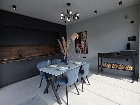 4 otaqlı həyət evi/bağ evi - Mərdəkan q. - 160 m²