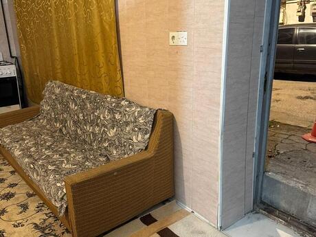1 otaqlı həyət evi/bağ evi - Elmlər Akademiyası m. - 30 m²