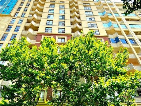 Elan №6050896 - Bakı, 28 May m., 4 otaqlı, 208 m², 11/16 mərtəbə